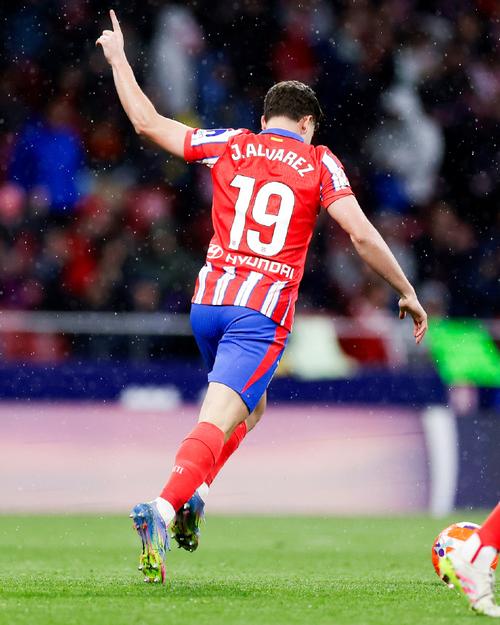 阿尔瓦雷斯：我在马竞很开心我们将一起追求更多胜利