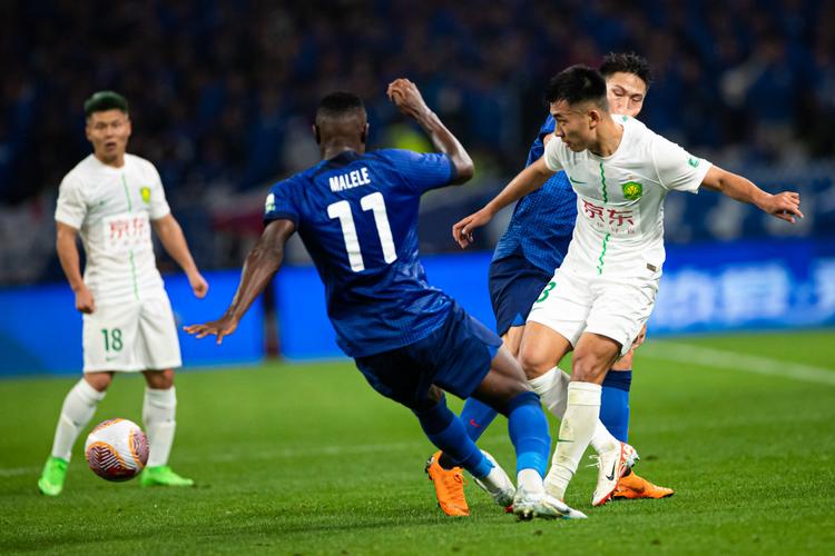 直播吧：马宁将执法中超第3轮国安vs申花，连续两年主哨京沪大战