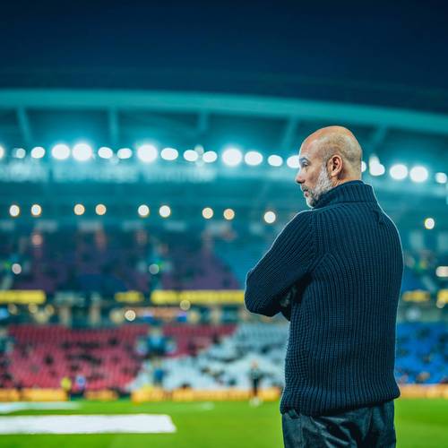 10年仅1欧冠！电讯报：瓜式曼城本应做得更好，欧冠简直让他抓狂