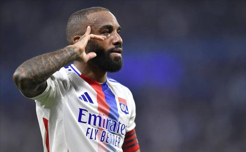 拉卡泽特呼吁法国队征召托利索：蓝色真的很适合他，有人在听吗