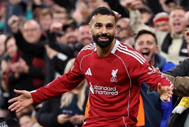 巅峰时期就进了！加拉塔萨雷送礼，萨拉赫单刀挑射没进