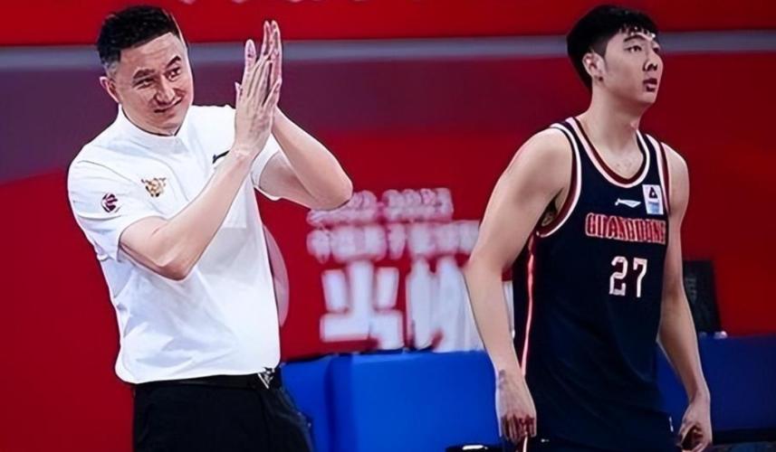 你是卧底吧哈维三分球8中0仅拿9分2板1助1断3次犯规