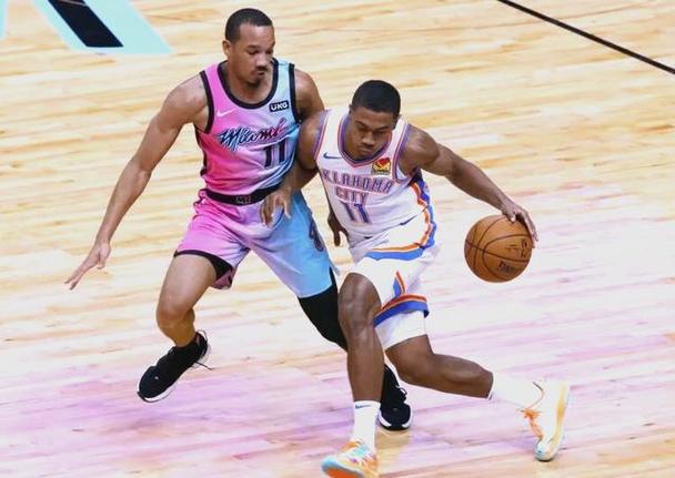 布拉德利对湖人有什么作用，布拉德利在湖人打什么位置？