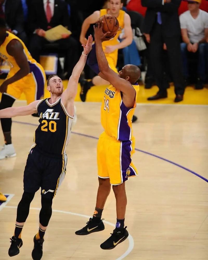 科比最后一战的空气，科比最后一战中文解说？