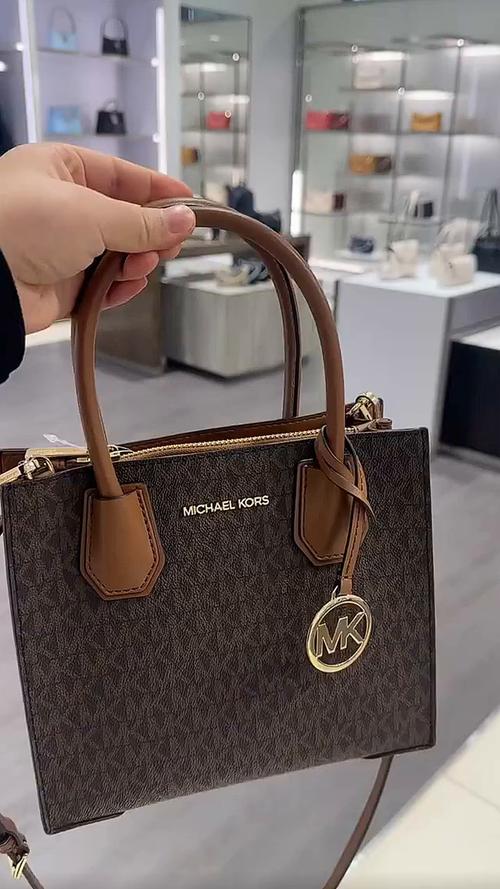 michaelkors什么牌子包包，michaelkors女包是什么牌子