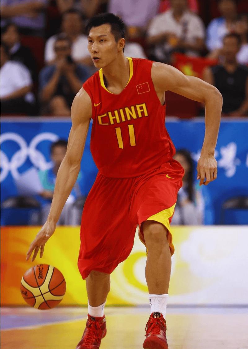 易建联在cba的年薪是多少，易建联在cba年薪多少2019