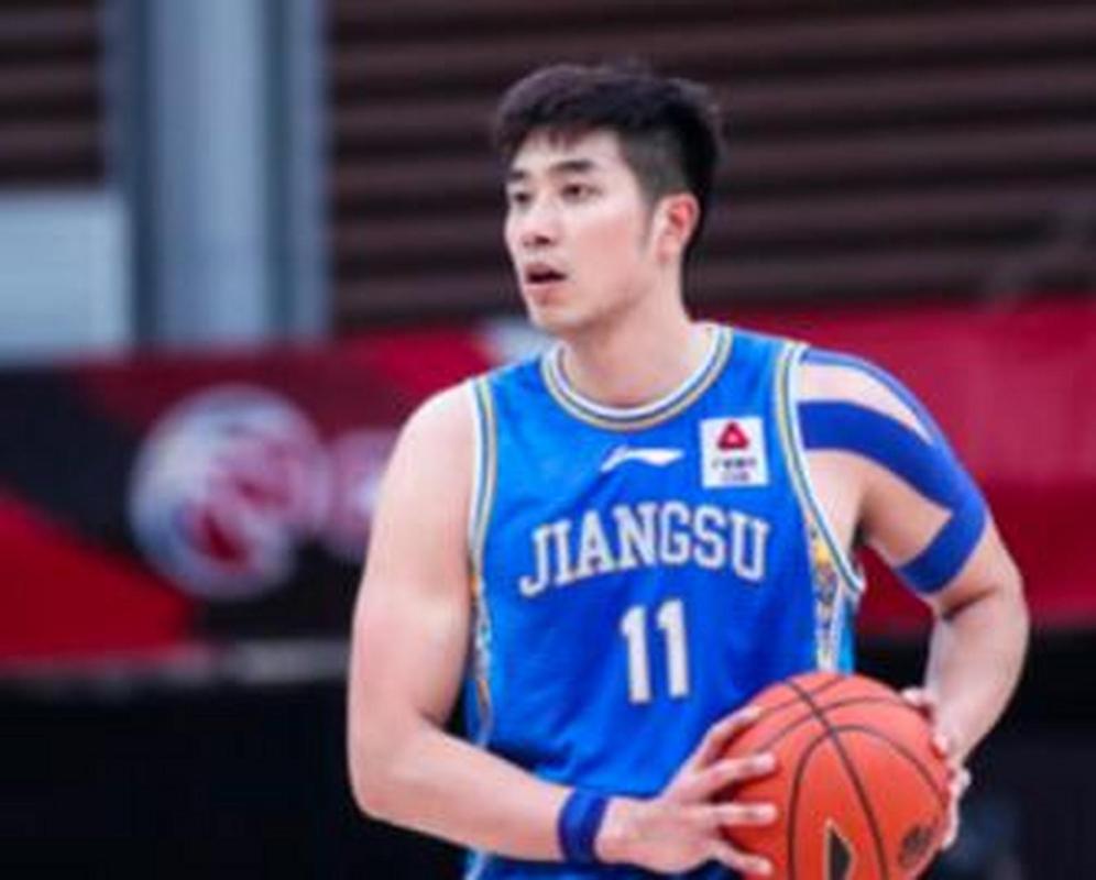 吴冠希真实身高，篮球运动员吴冠希的身高是多少