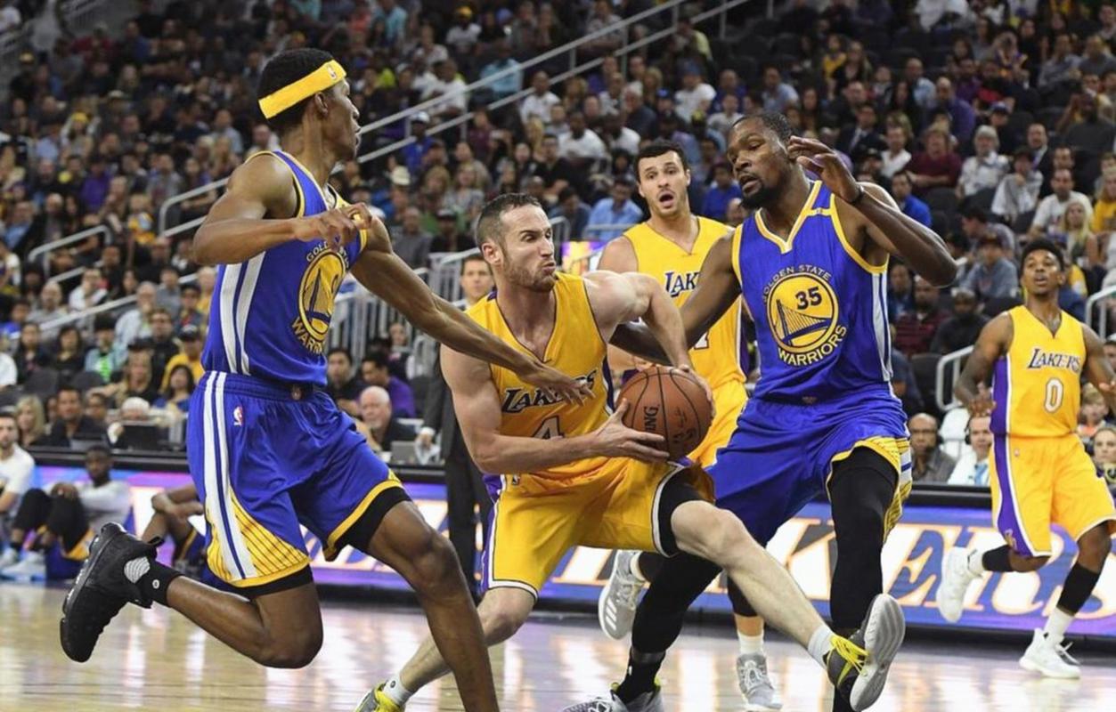 nba湖人vs火箭科比？nba湖人对阵火箭队比赛？